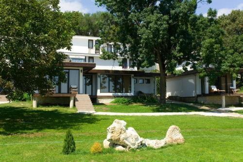 Rusalka Holiday Village Kamen Bryag Exteriör bild