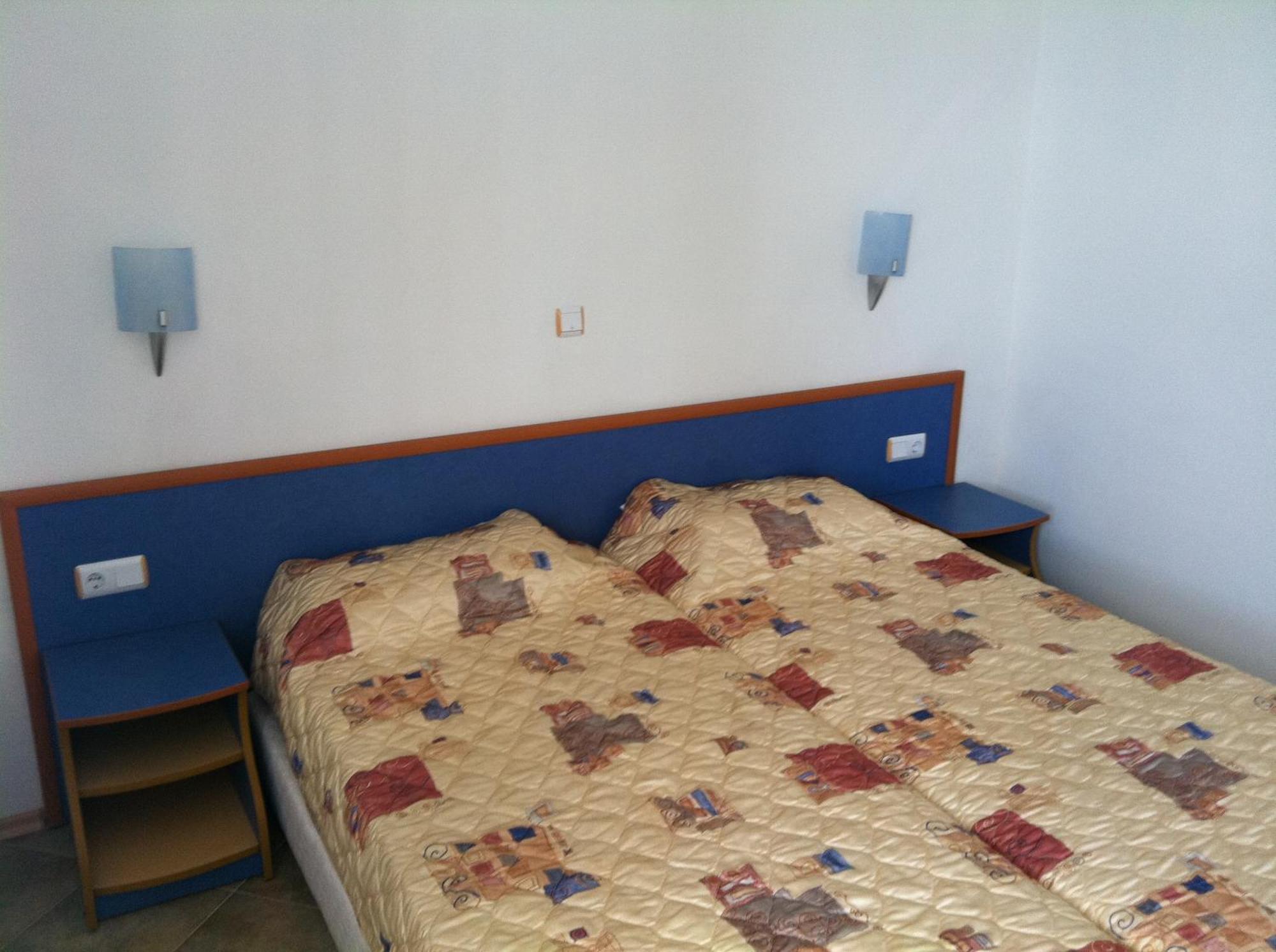 Rusalka Holiday Village Kamen Bryag Rum bild