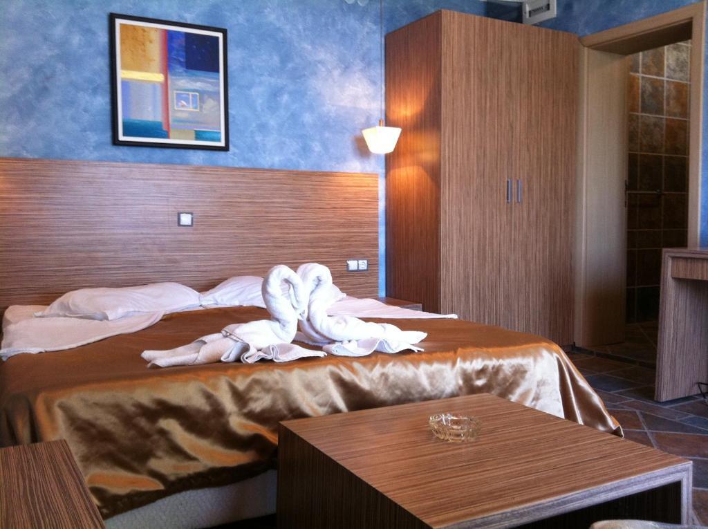Rusalka Holiday Village Kamen Bryag Rum bild